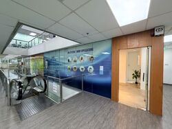 North Bridge Centre (D7), Office #554723021